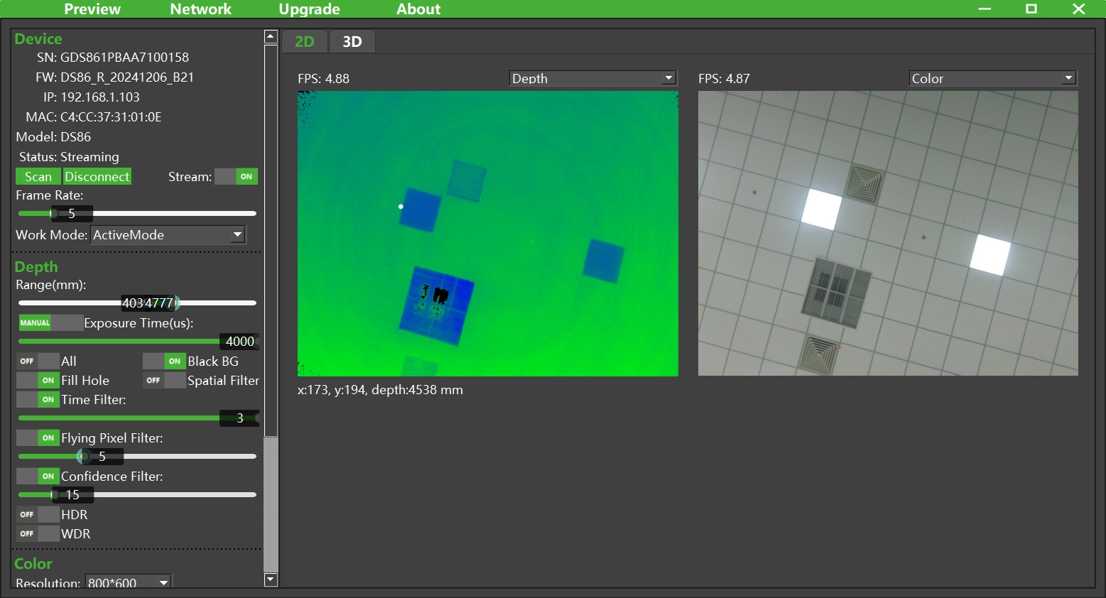 The camera is normally powered on, displaying the interface of the streaming image.